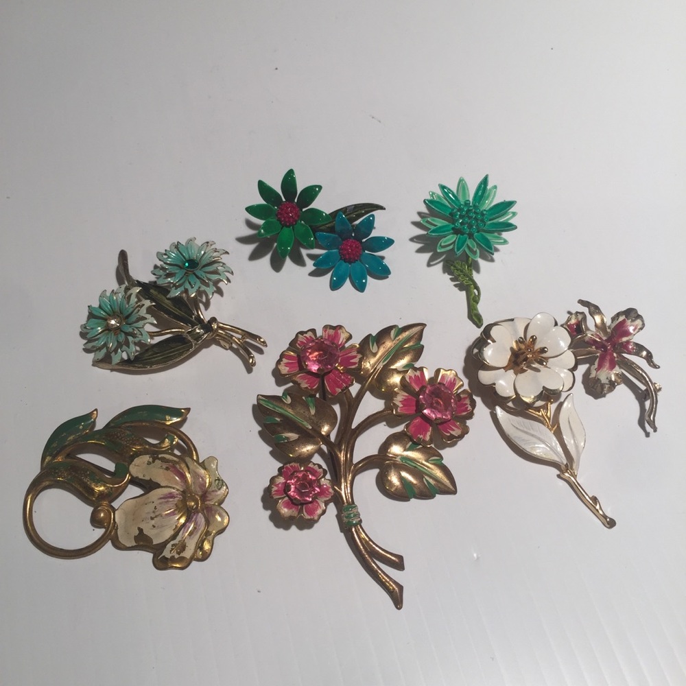 ‼️sale 2 for $20 Vintage lot of brooches